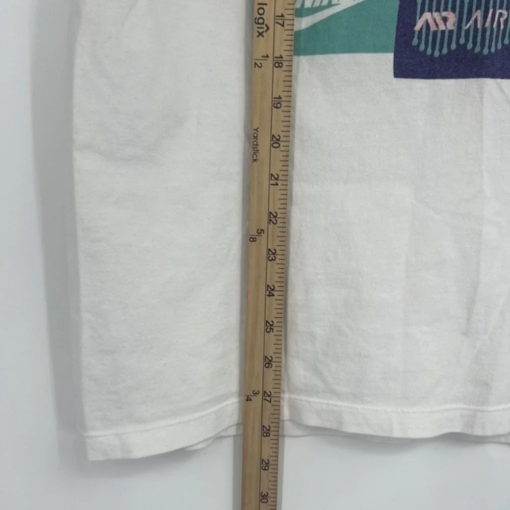 Nike Mens The Air Company Graphic Tee White Short Sleeve‎ T-Shirt Size Medium